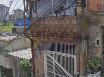 Casa · 95m² · 3 Quartos · SOBRADO VILA PEDRO