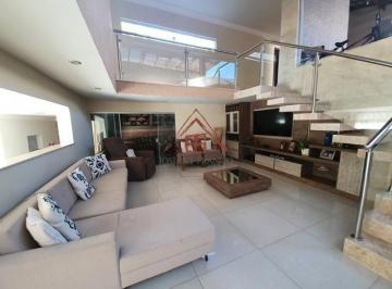 Casa · 240m² · 4 Quartos · 5 Vagas · Casa à venda no bairro Centro - Porto Seguro/BA