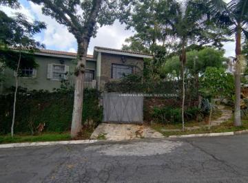 Casa · 200m² · 3 Quartos · 2 Vagas · Casa Térrea no Instituto de Previdência com ótima localização