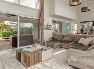 Casa · 569m² · 4 Quartos · 4 Vagas · Casa no Marina Philippi, Na Lagoa Da Conceição.