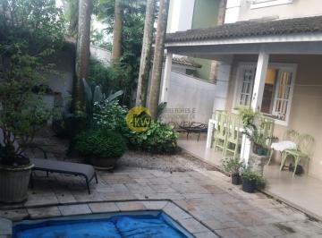 Casa · 493m² · 4 Quartos · 4 Vagas · Casa em Condomínio fechado à Venda, com 4 Quartos 2 suites com 493 Aceita permuta menor sp