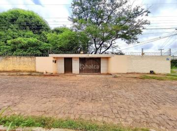 Casa · 250m² · 3 Quartos · 6 Vagas · Casa residencial para aluguel no [bairro a confirmar], Teresina – Imóvel estilo chácara (sem condomí