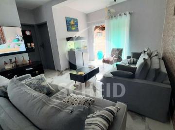 Casa · 122m² · 3 Quartos · 2 Vagas · Casa térrea com 03 dormitórios, piscina