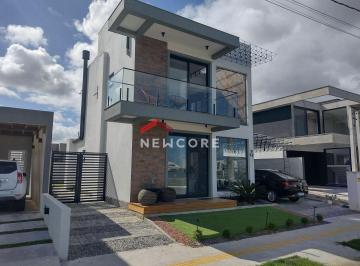 Casa · 180m² · 2 Quartos · 1 Vaga · Sobrado em  Rua Ana Pernigotti - Bolaxa - Rio Grande/RS