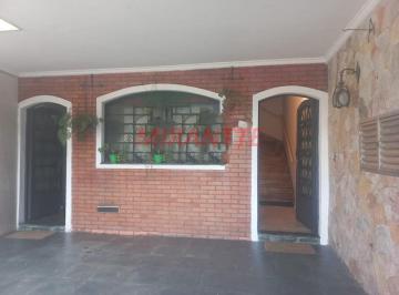 788132c49891f363a4b413ef09d63169.jpg · Sobrado de 211m² com 5 quartos