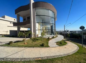 Foto 01 · Sobrado à venda com 4 quartos, 2 suítes no Swiss Park em Campinas-SP.