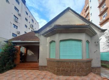 Casa · 420m² · 5 Quartos · 5 Vagas · Residência no Bairro São João com 420m²