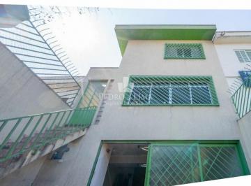 Casa · 189m² · 3 Quartos · 2 Vagas · Casa com 189m², 3 quartos sendo 1 suíte e 2 vagas no Anália Franco