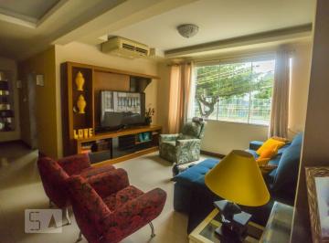 Casa · 380m² · 3 Quartos · 2 Vagas · Casa para Aluguel - Freguesia , 3 Quartos, 380 m² - Rio de Janeiro