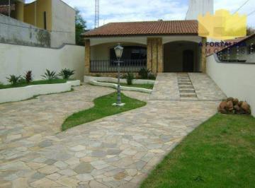 2b016b8b22afbaa3cedbbcf31c6c3058a7b3ce99 · Casa com 3 dormitórios para alugar, 180 m² por R$ 5.302,00/mês - Centro - Americana/SP