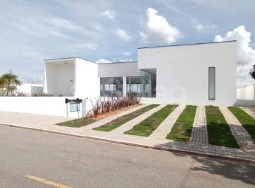Casa · 500m² · 4 Quartos · 6 Vagas · Casa para comprar em Louveira no condominio Delle Stelle, interior de São Paulo.