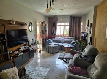 d15b37b3258892e386d6954e4ebca6a6.jpg · Sobrado de 90m² com 7 quartos
