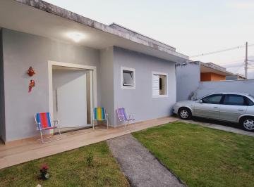 Casa de 2 quartos, Caraguatatuba · Casa a Venda no Golfinhos com 2 Dorm, Suíte e Piscina