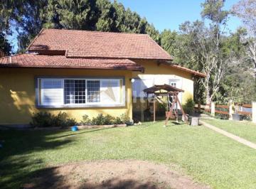 Foto 01 · Casa 3 Quartos (2 suítes) Com Quintal e Recém Reformada, Golfe, Teresópolis, RJ