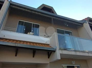 Casa de 3 quartos, Curitiba · Condomínio Triplex 3 Quartos 4 Banheiros 3 Suítes Banheira Hidromassagem 