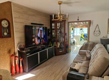 Casa de 3 quartos, São Paulo · Casa de 176 m² com 3 quartos à venda na Vila Adalgisa