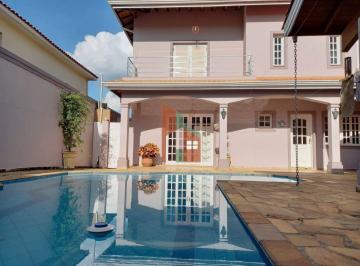 Casa · 300m² · 3 Quartos · 4 Vagas · Casa em Atibaia c/ 3 suítes, Jardim Itaperi