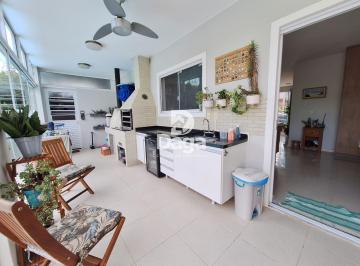 Casa · 224m² · 4 Quartos · 2 Vagas · Casa Alto Padrão em Cachoeira do Bom Jesus, Florianópolis/SC