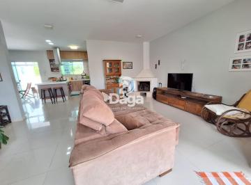 Casa · 224m² · 4 Quartos · 2 Vagas · Casa Alto Padrão em Cachoeira do Bom Jesus, Florianópolis/SC
