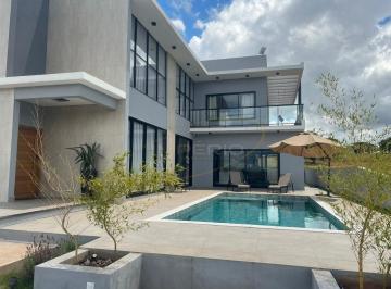 Casa de 4 quartos, Itaí · Vista maravilhosa casa c/ 4 suítes e piscina - Riviera de St. Cristina II.