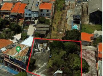 Terreno , São Paulo · Terreno plano e sem arvores para construção de 2 torres apto residencial