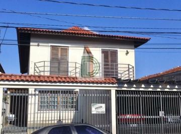Casa · 160m² · 3 Quartos · 2 Vagas · Excelente sobrado - 3 dormitórios, 1 sendo suíte, 2 vagas