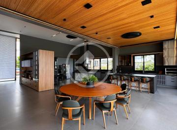 Casa · 610m² · 4 Quartos · 3 Vagas · CASA DE LUXO EM CONDOMÍNIO RECANTO PARAISO A 45 MINUTOS DE DISTÂNCIA DO SETOR MARISTA codigo: 56766