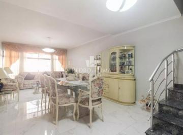 Casa · 300m² · 4 Quartos · 5 Vagas · Sobrado com 4 dormitórios sendo 2 suítes e 5 vagas no Tatuapé