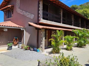 Apartamento de 2 quartos, Cabo Frio · Apartamento Duplex Mobiliado Peró