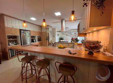 1 · Casa de 150m² com 3 quartos sendo 2 suítes no bairro Daniela