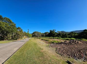 01 · Terreno de 2464.63m² no bairro Ratones