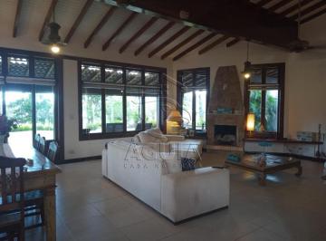 Imagem do Imóvel · Casa pé na areia na Praia da Lagoinha em condomínio alto padrão!