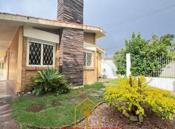 Casa · 205m² · 4 Quartos · 4 Vagas · Casa em Laranjal, Pelotas/RS