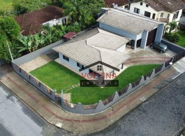a7118ec7fb12b09962940a29fbc8655baaf2bbb5 · Residência averbada para venda no Morro do Meio
