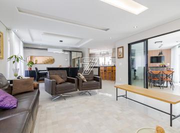 Casa · 354m² · 4 Quartos · 2 Vagas · Casa com elevador em condomínio clube