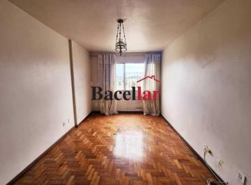 Apartamento · 73m² · 2 Quartos · 1 Vaga · Vista deslumbrante.