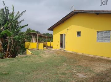 Rural · 700m² · 2 Quartos · Chácara em Moreiras com casa de laje e piscina de alvenaria, Mairinque/SP