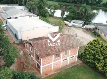 Casa · 200m² · 4 Quartos · 2 Vagas · Sobrado 4 quartos – Clube Triângulo – Carambeí