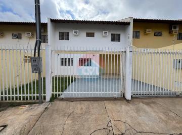 Casa · 119m² · 3 Quartos · Excelente imóvel residencial, em ótima localização. Próxima ao Shopping Estação- Bairro: Santa Rosa