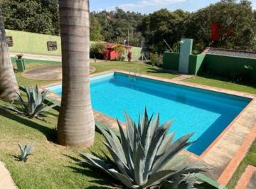 bda2720bddcd3b94816fa3efe926ee3b6092c292 · Chácara em Condomínio, São Roque. Bela casa