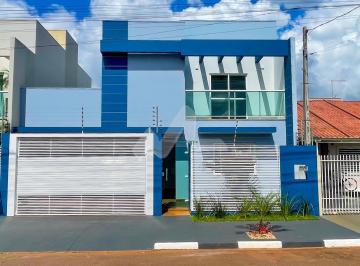 Casa · 181m² · 2 Quartos · 3 Vagas · SOBRADO NO JARDIM GISELA COM 181M  DE ÁREA CONSTRUÍDA