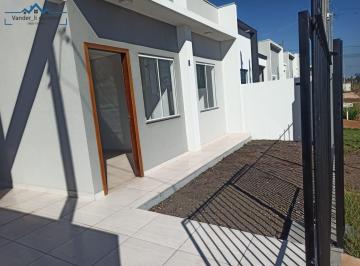 Casa · 70m² · 3 Quartos · 2 Vagas · Casa nova com 2 dormitórios a venda no Pinheirinho.