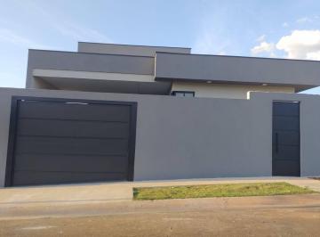 Casa · 362m² · 3 Quartos · 4 Vagas · Belíssima casa alto padrão no Residencial Florabella em Holambra-SP