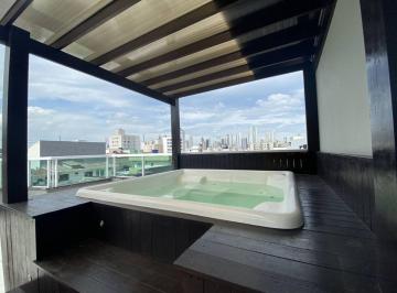 Casa · 200m² · 2 Quartos · 4 Vagas · Sobrado Triplex à Venda no Bairro Nações em Balneário Camboriú