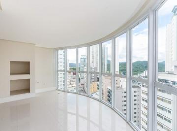 Apartamento · 128m² · 3 Quartos · 3 Vagas · Apartamento à venda no Ed. Le Majestic em Balneário Camboriú.