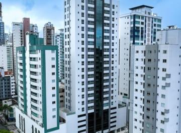 Apartamento · 270m² · 4 Quartos · 2 Vagas · Apartamento diferenciado no Edifício Solar di Capri em Balneário Camboriú