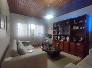 Casa · 300m² · 3 Quartos · 1 Vaga · Sobrado Chácara Inglesa, 300m² terreno.