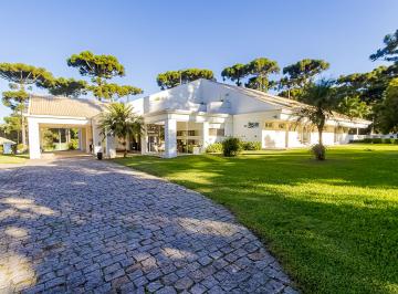 Casa de 4 quartos, Piraquara · Espetacular Residencia em Condominio de Piraquara