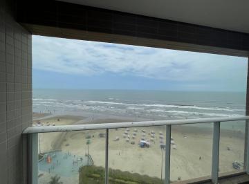 Apartamento de 2 quartos, Praia Grande · Apartamento frente para o mar a venda Maracana em Praia Grande SP