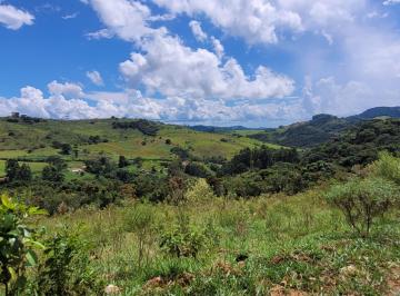 Terreno , Munhoz · Refúgio Natural com Vista para o Pôr do Sol – Oportunidade Única!